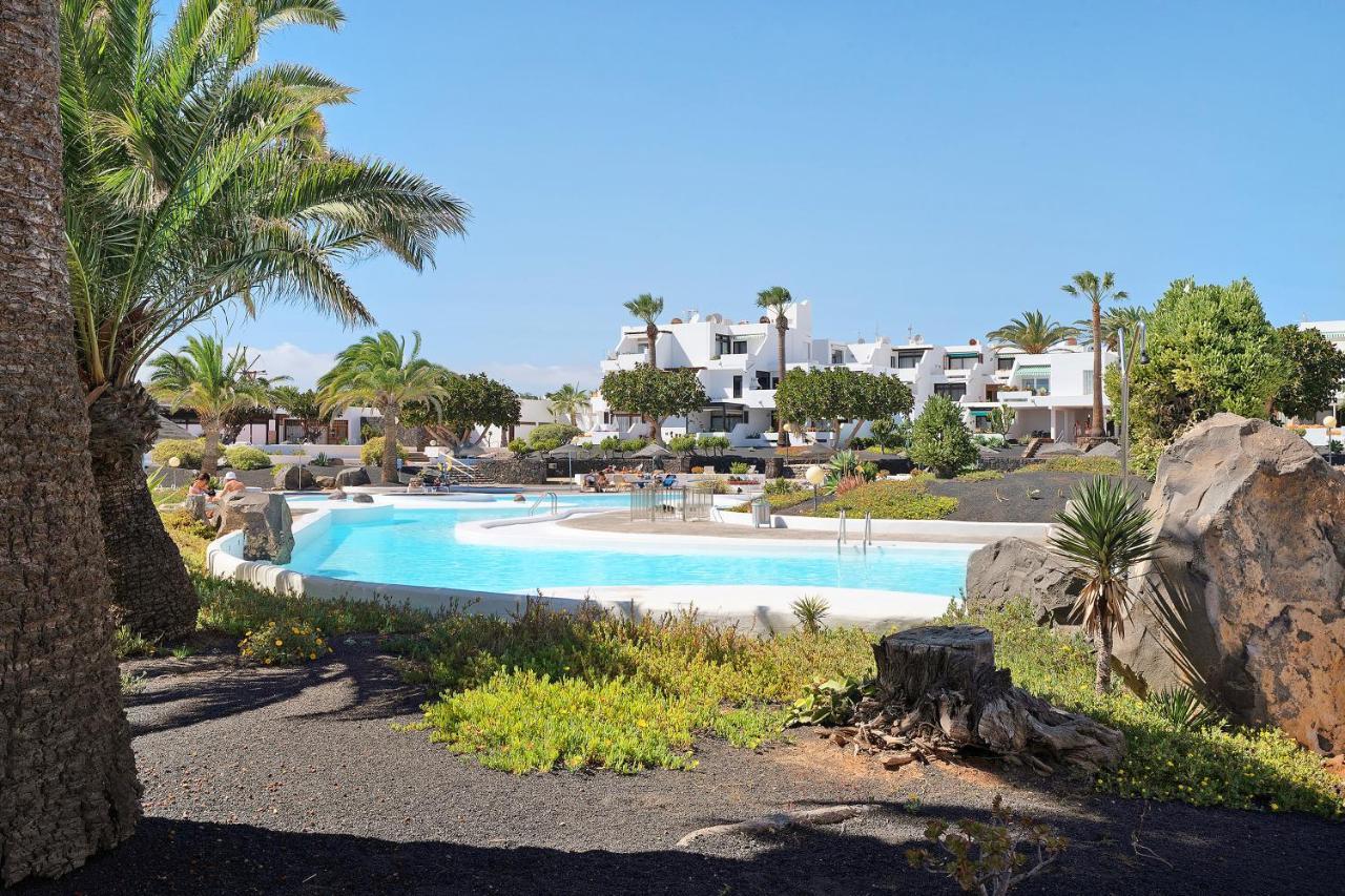 Isla And Ocean With Pool And Wifi Apartment Costa Teguise Exterior photo